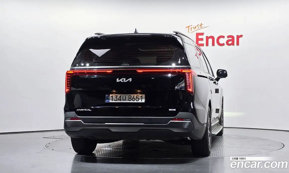 Kia Carnival 2024 1.6 автомат (гидро), фото 4