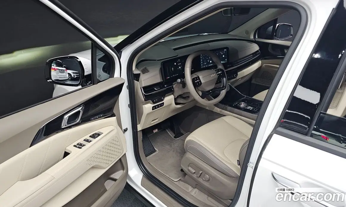 Kia Carnival 2025 1.6 автомат (гидро), фото 12