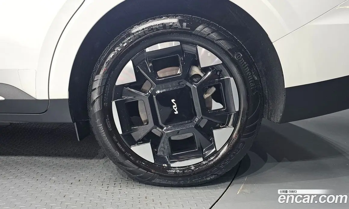 Kia Carnival 2025 1.6 автомат (гидро), фото 6
