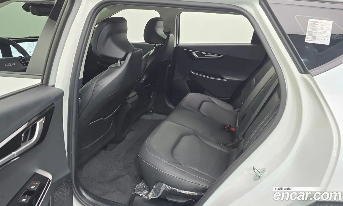 Kia EV6 2023 0.1 автомат (гидро), фото 16