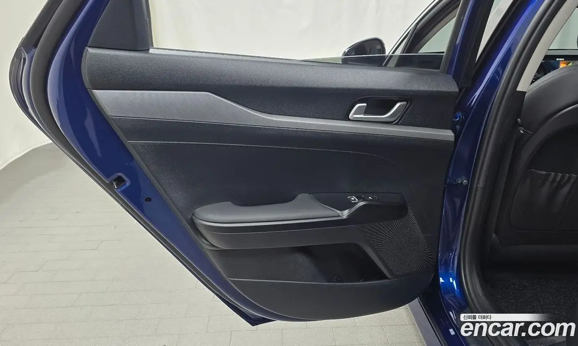 Kia K5 (Optima) 2025 1.6 автомат (гидро), фото 15