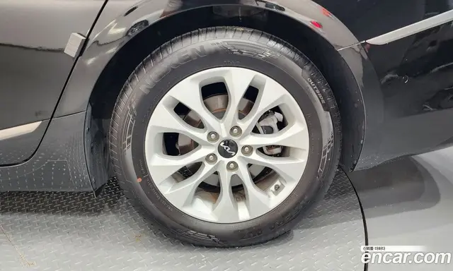 Kia K8 2023 2.5 автомат (гидро), миниатюра 7