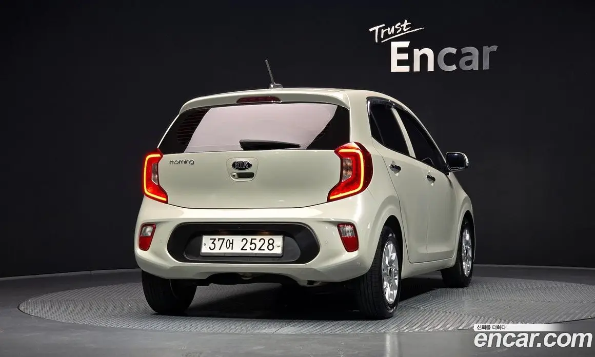 Kia Morning 2018 1.0 автомат (гидро), фото 4