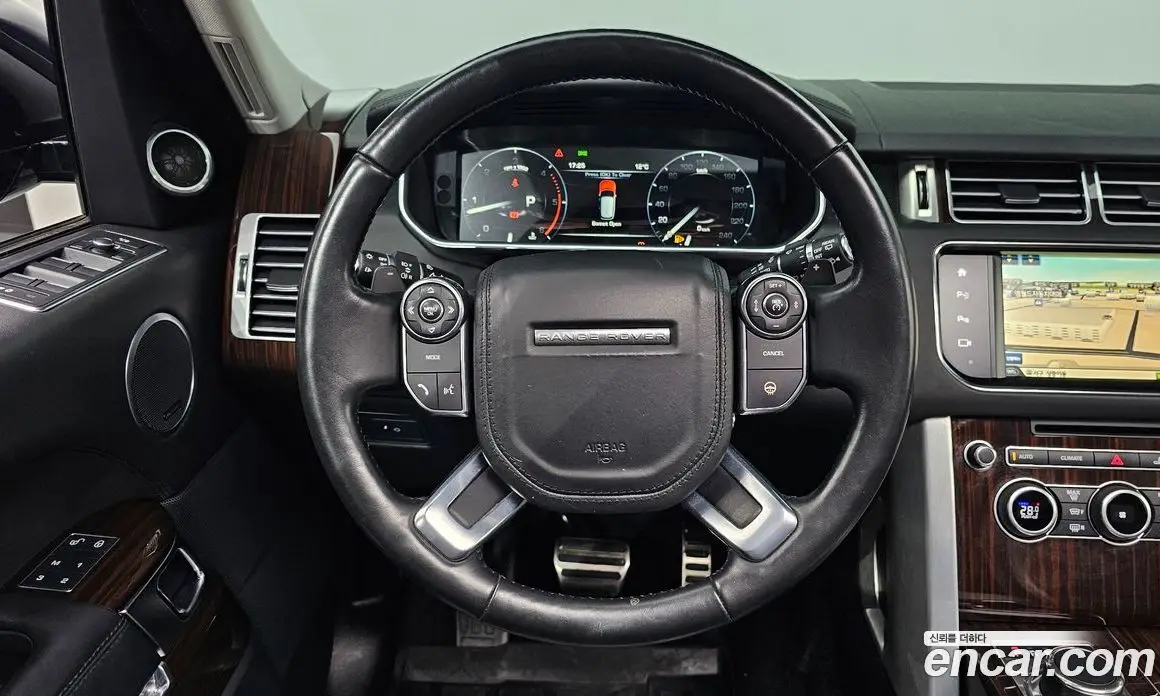 Land Rover Range Rover 2016 4.4 автомат (гидро), фото 13