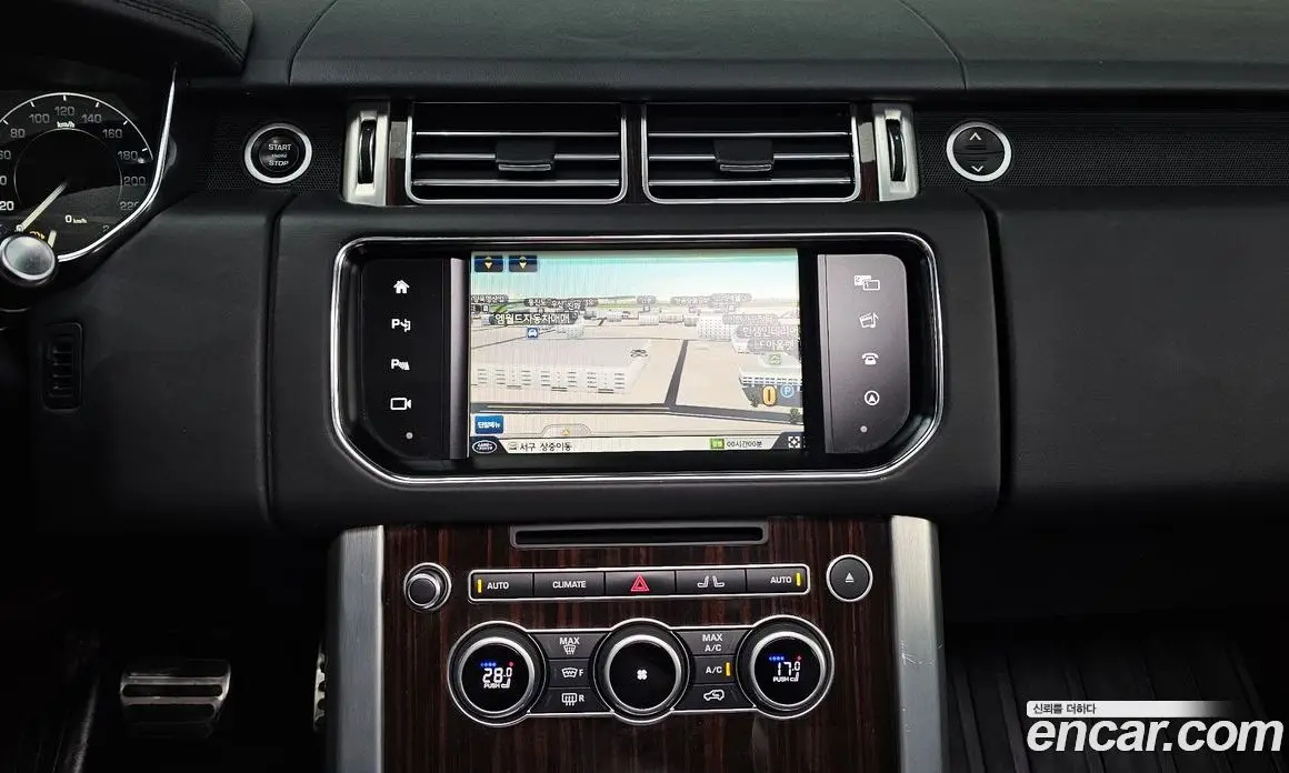 Land Rover Range Rover 2016 4.4 автомат (гидро), фото 14