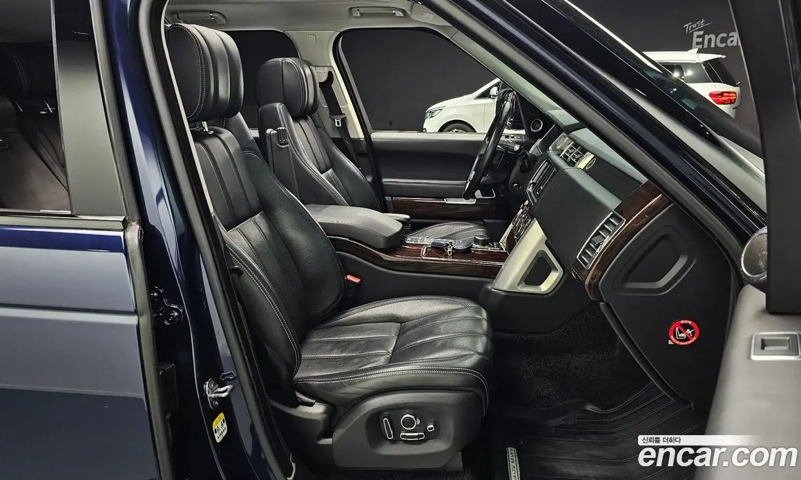 Land Rover Range Rover 2016 4.4 автомат (гидро), фото 10