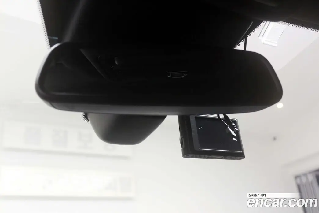 Land Rover Range Rover Evoque 2016 2.0 автомат (гидро), фото 17 Land Rover Range Rover Evoque 2016 2.0 автомат (гидро), фото 17