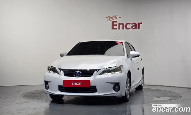 Lexus CT200h 2012 1.8 автомат (гидро), миниатюра 3