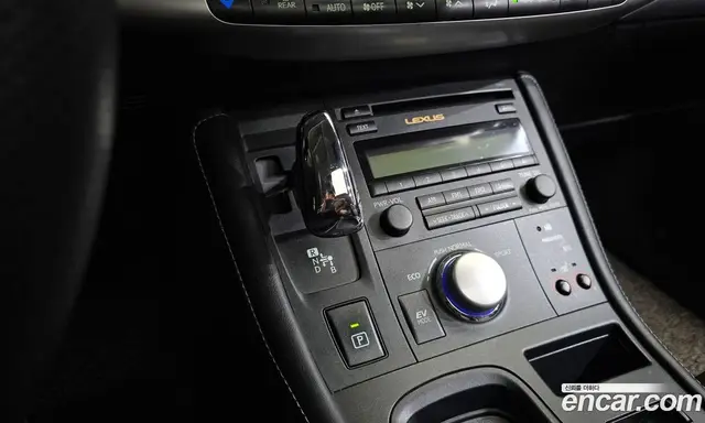 Lexus CT200h 2012 1.8 автомат (гидро), миниатюра 9
