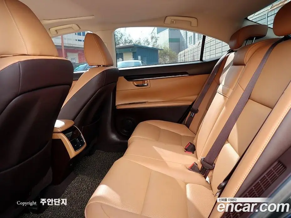 Lexus ES 2016 2.5 автомат (гидро), фото 10