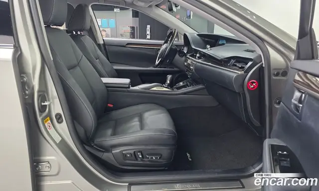 Lexus ES 2017 2.5 автомат (гидро), миниатюра 11