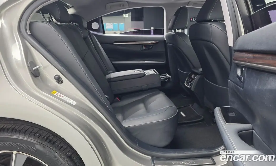 Lexus ES 2017 2.5 автомат (гидро), фото 12