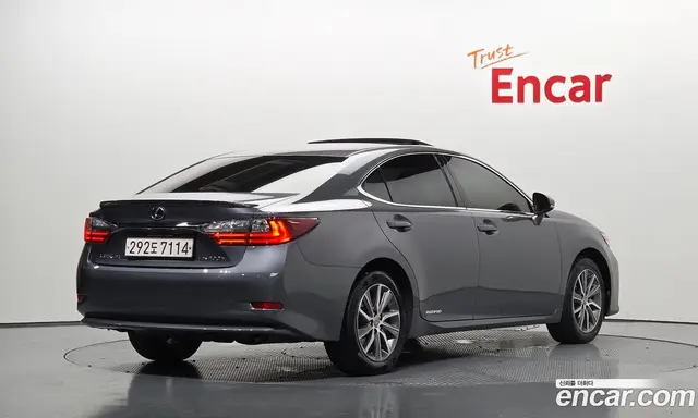 Lexus ES 2017 2.5 автомат (гидро), миниатюра 2