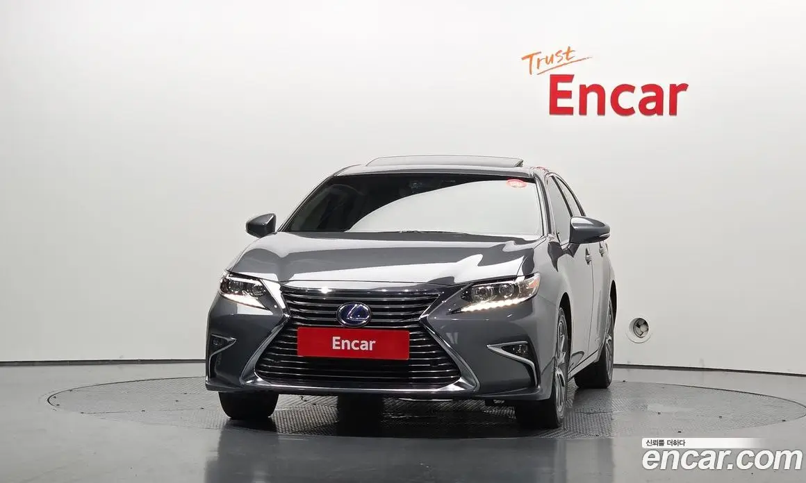 Lexus ES 2017 2.5 автомат (гидро), фото 3
