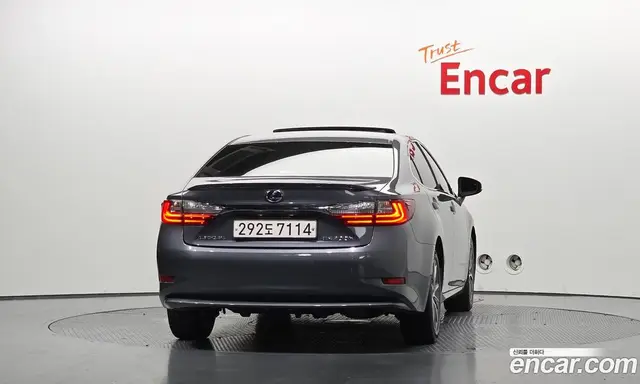 Lexus ES 2017 2.5 автомат (гидро), миниатюра 4