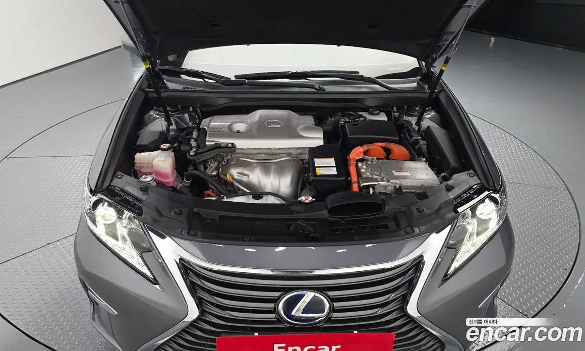 Lexus ES 2017 2.5 автомат (гидро), фото 6