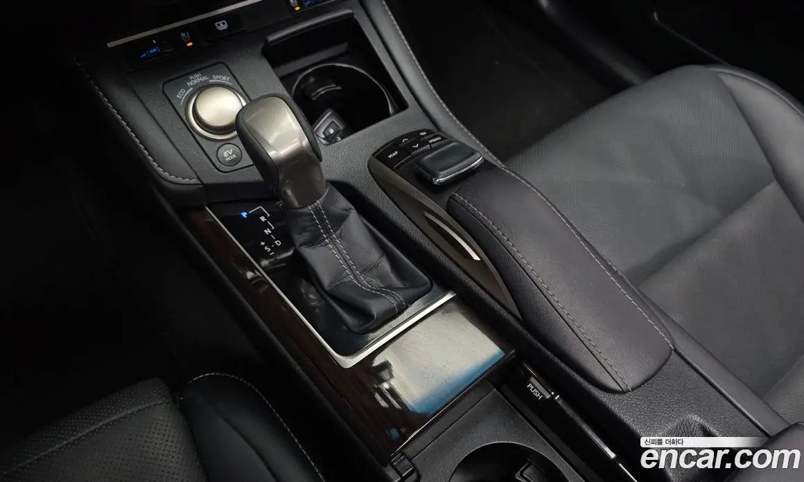 Lexus ES 2017 2.5 автомат (гидро), фото 9