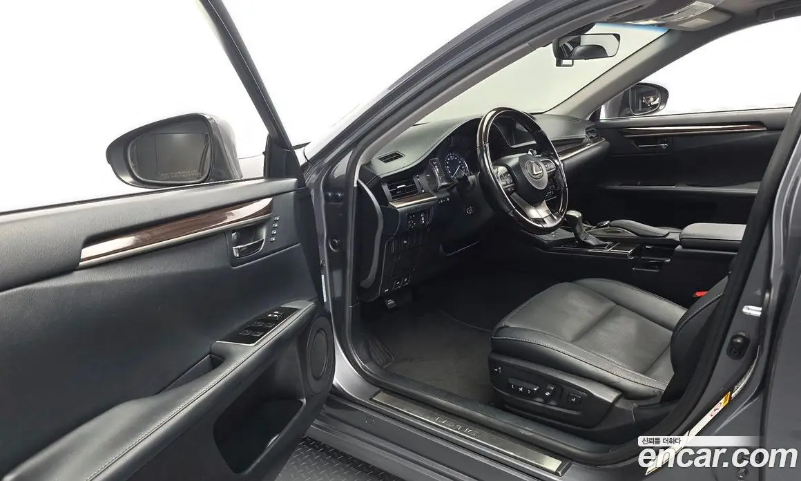 Lexus ES 2017 2.5 автомат (гидро), фото 10