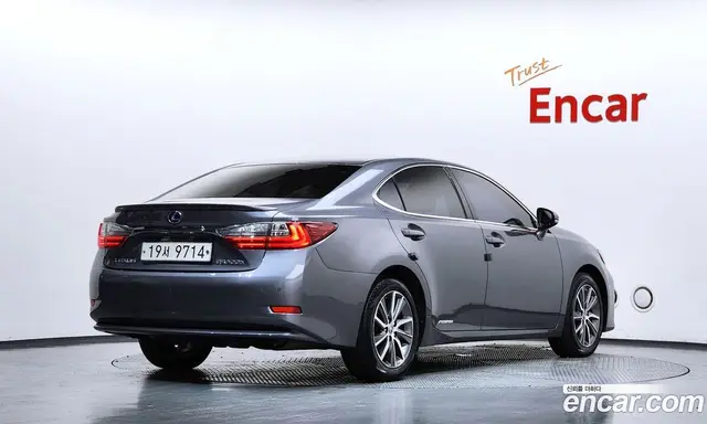 Lexus ES 2017 2.5 автомат (гидро), миниатюра 2