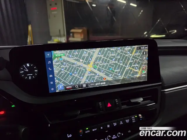 Lexus ES 2023 2.5 автомат (вариатор), миниатюра 11
