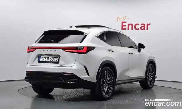 Lexus NX 2023 2.5 автомат (гидро), миниатюра 2