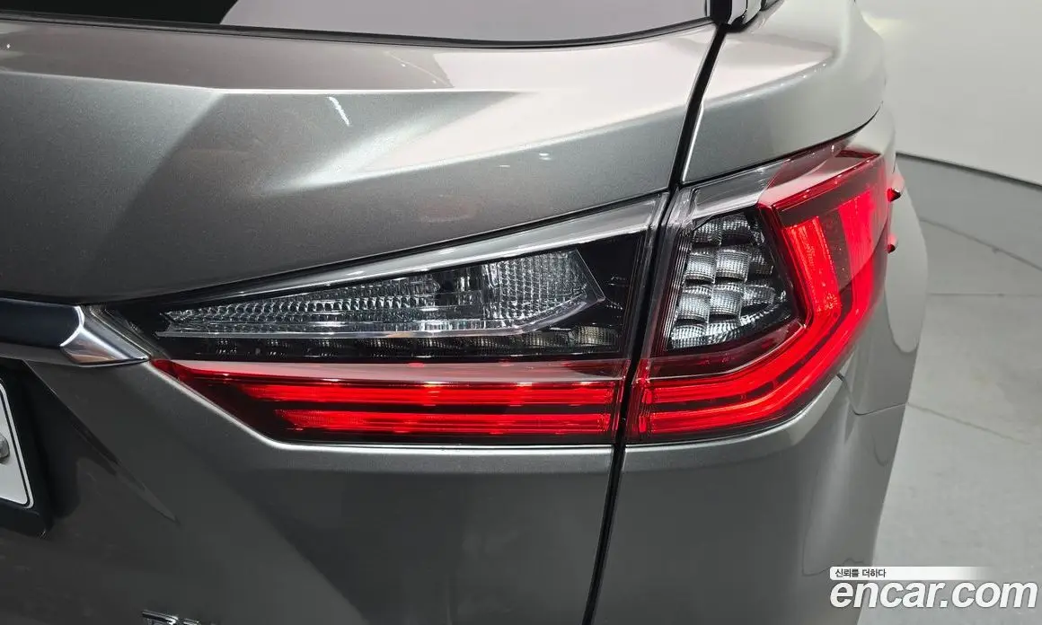 Lexus RX 2018 3.5 автомат (гидро), фото 8