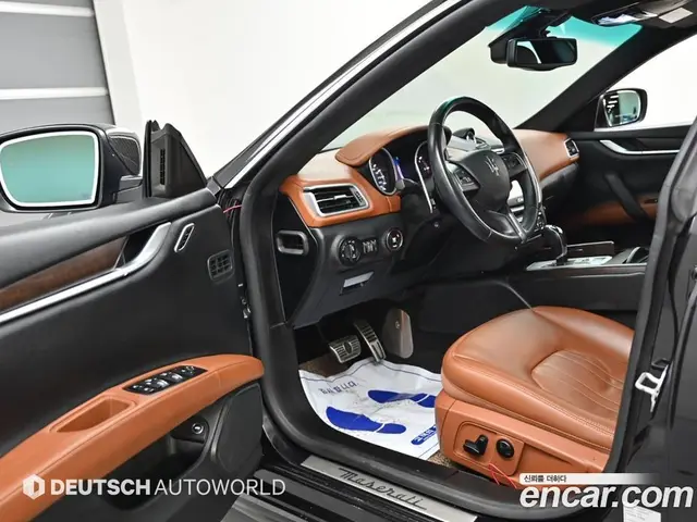 Maserati Ghibli 2016 3.0 автомат (гидро), миниатюра 11