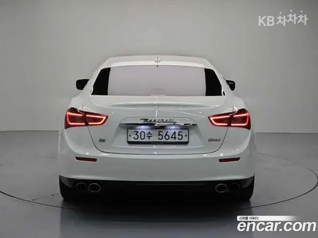 Maserati Ghibli 2016 3.0 автомат (гидро), миниатюра 3