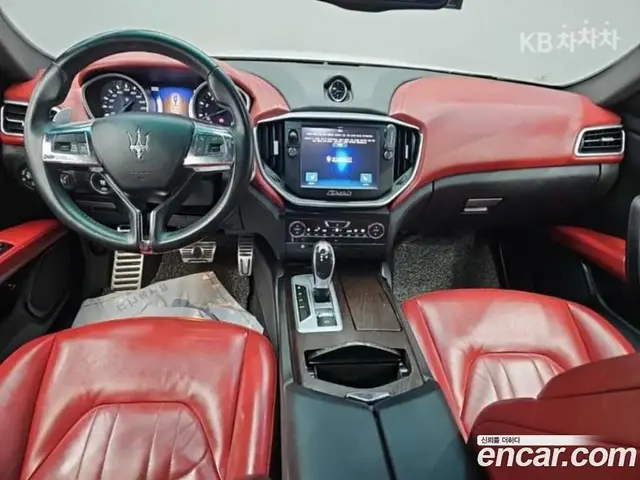 Maserati Ghibli 2016 3.0 автомат (гидро), миниатюра 7