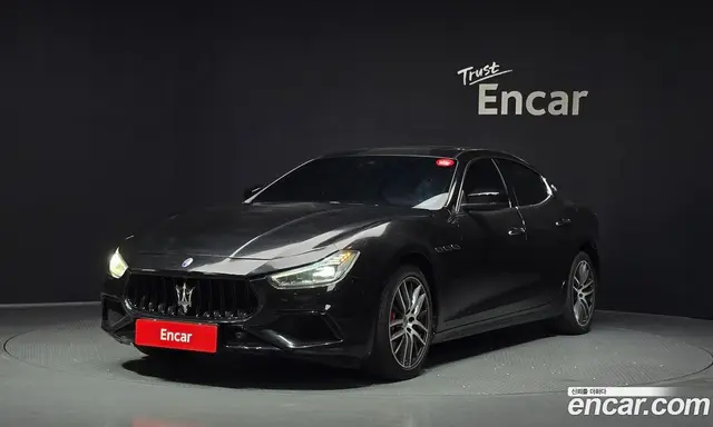 Maserati Ghibli, 2018, 129 958 км