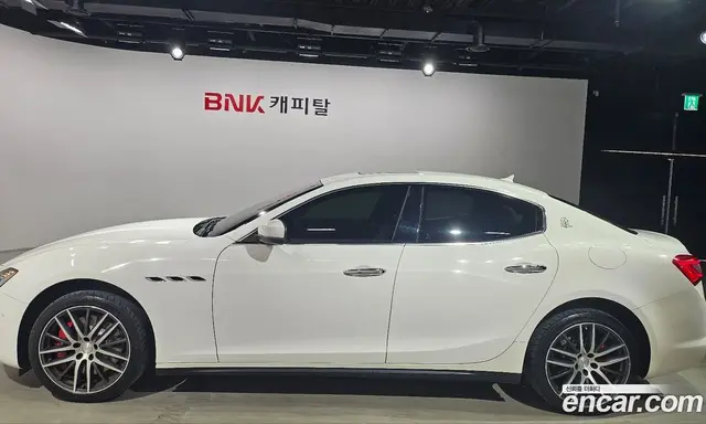 Maserati Ghibli 2020 3.0 автомат (гидро), миниатюра 3