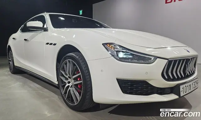Maserati Ghibli 2020 3.0 автомат (гидро), миниатюра 8