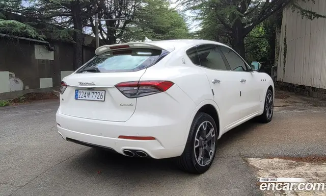 Maserati Levante 2017 3.0 автомат (гидро), миниатюра 4
