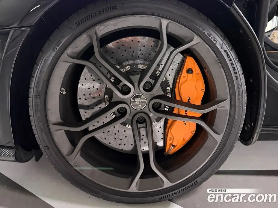 McLaren 650S 2015 3.8 автомат (гидро), фото 5