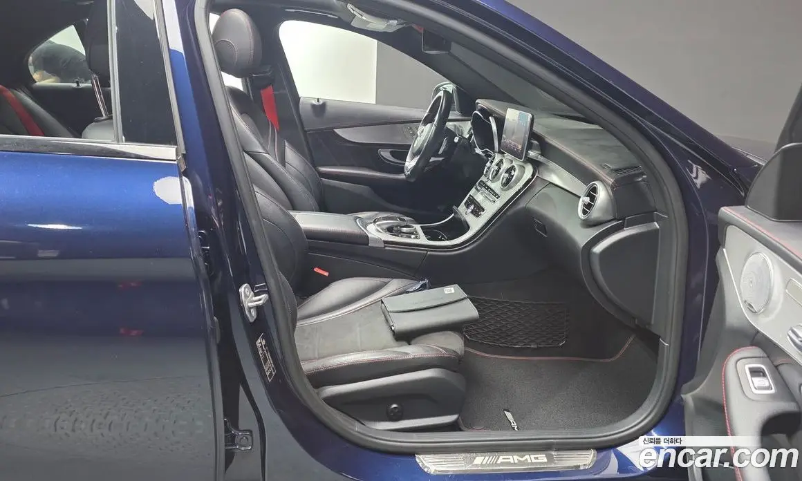 Mercedes-Benz C-Class 2018 3.0 автомат (гидро), фото 16