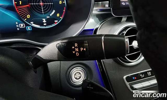 Mercedes-Benz C-Class 2021 1.9 автомат (гидро), миниатюра 12