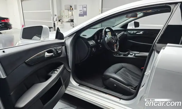 Mercedes-Benz CLS-Class 2012 3.5 автомат (гидро), миниатюра 10