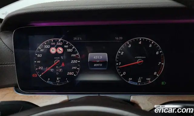 Mercedes-Benz E-Class 2017 2.0 автомат (гидро), миниатюра 11