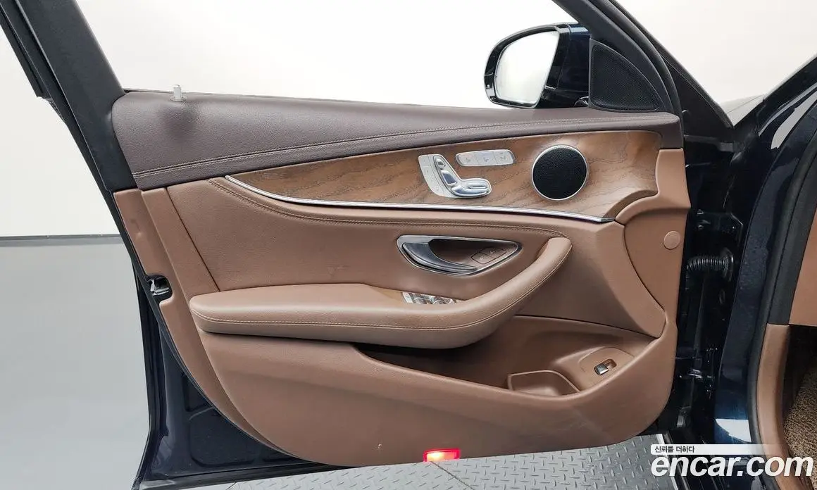 Mercedes-Benz E-Class 2017 2.0 автомат (гидро), фото 14