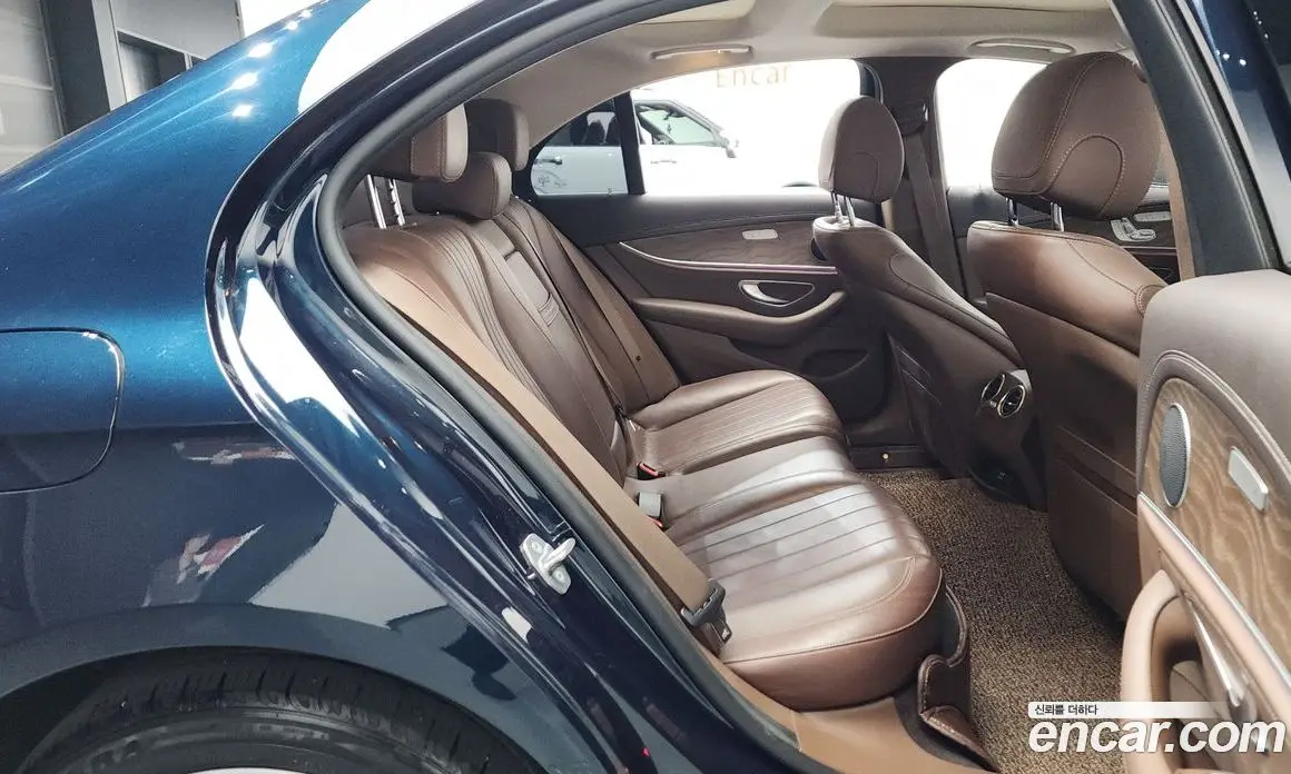 Mercedes-Benz E-Class 2017 2.0 автомат (гидро), фото 17