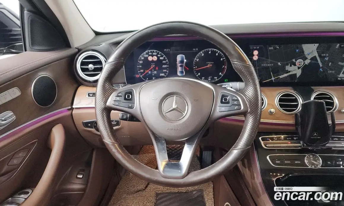 Mercedes-Benz E-Class 2017 2.0 автомат (гидро), фото 19