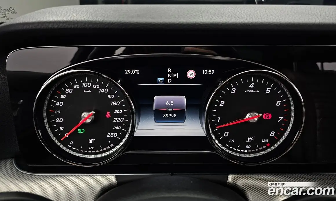 Mercedes-Benz E-Class 2018 2.0 автомат (гидро), фото 11