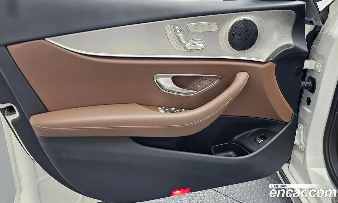 Mercedes-Benz E-Class 2018 2.0 автомат (гидро), фото 14