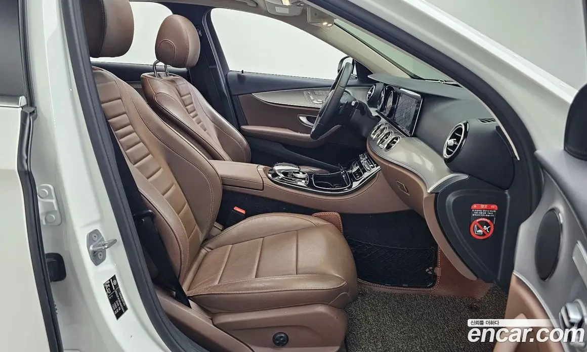 Mercedes-Benz E-Class 2018 2.0 автомат (гидро), фото 17