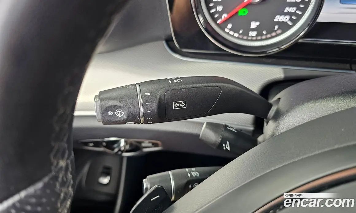 Mercedes-Benz E-Class 2018 2.0 автомат (гидро), фото 16