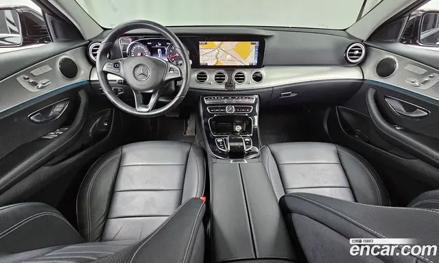 Mercedes-Benz E-Class 2018 2.0 автомат (гидро), миниатюра 7
