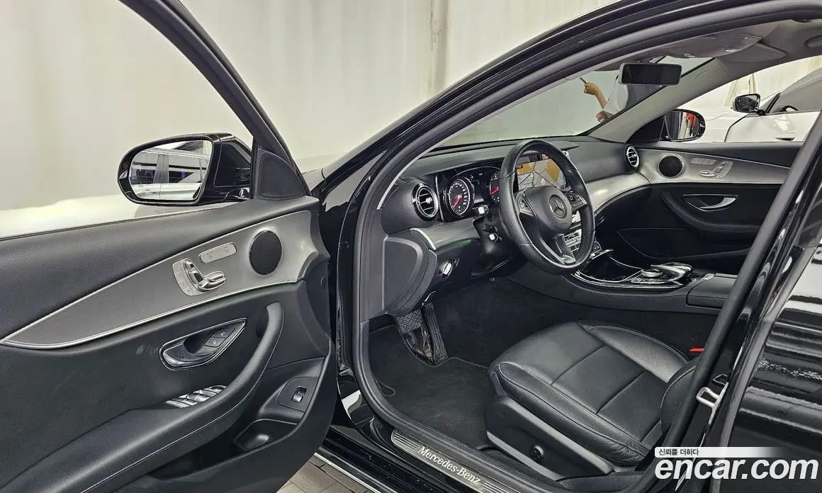 Mercedes-Benz E-Class 2018 2.0 автомат (гидро), фото 10