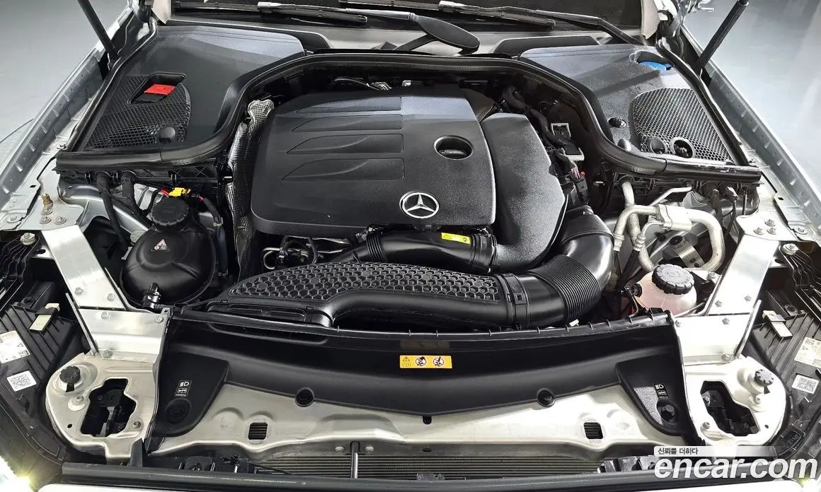 Mercedes-Benz E-Class 2022 2.0 автомат (гидро), фото 6
