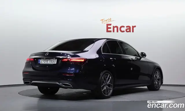 Mercedes-Benz E-Class 2022 1.9 автомат (гидро), миниатюра 2