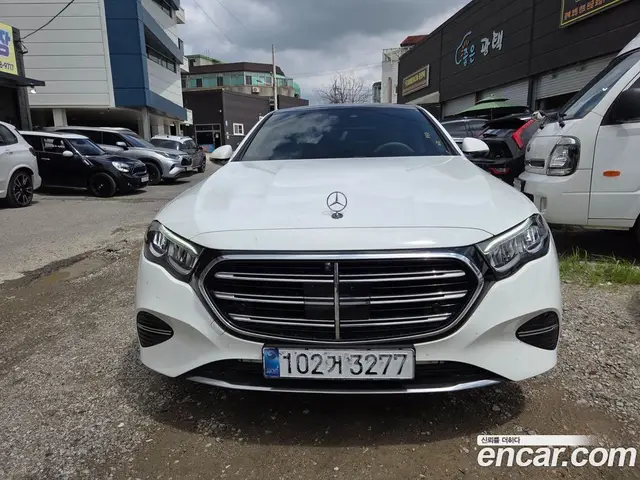 Mercedes-Benz E-Class 2024 2.0 автомат (гидро), миниатюра 2